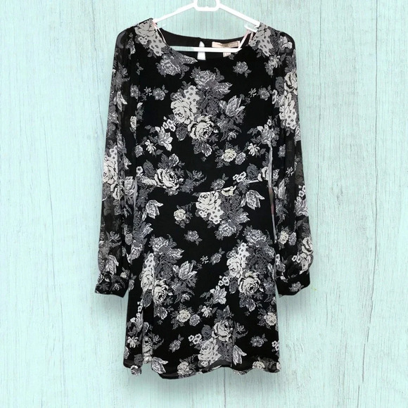 Forever 21 | NWT Sheer Sleeve Floral Cutout Dress | Small - Picture 1 of 8
